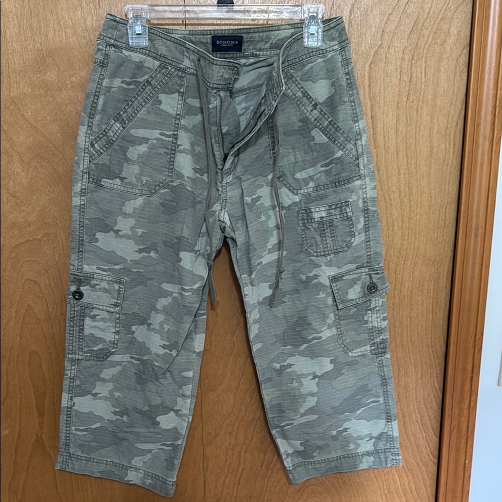 Green Camouflage Cargo capris